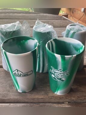 Silipint Silicone Stadium Cups - set of 5 in green and white